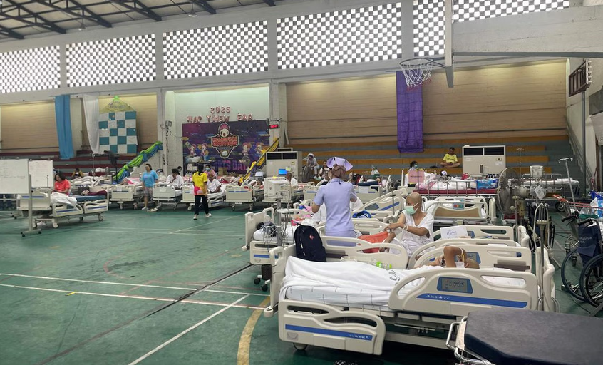 Gempa Mematikan Paksa Pasien RS Thailand Ditempatkan dii Gedung Olahraga